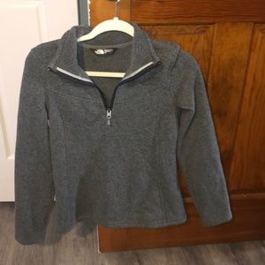 Women’s Fleece NorthFace pullover